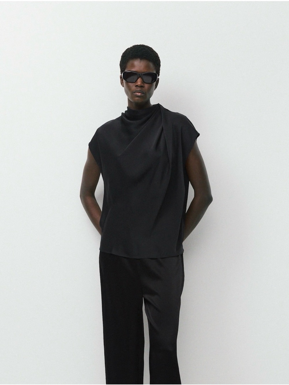 Aritzia Black Nominee Satin Blouse XS